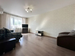 EasyRent on st. Topolinaya, 54