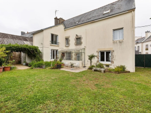 Lovely Holiday Home in Bannalec for Family With Garden