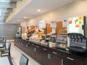 Holiday Inn Express New York City- Wall Street by IHG