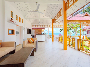 The Cosy Beach Resort