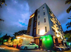 Green Paradise Hotel