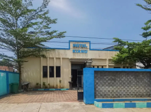 RedDoorz near Pantai Pancer Door Pacitan