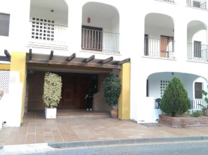 Marina De La Duquesa Apartment