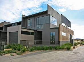 1 Pebble Place