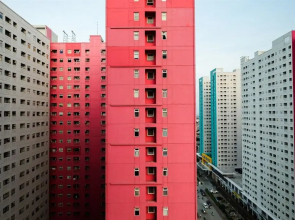 Comfortable 2BR Green Pramuka Apartment