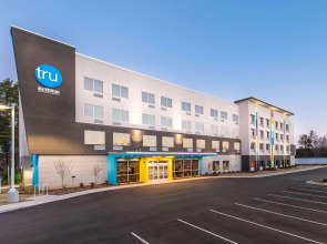 Tru by Hilton Fayetteville I-95, NC