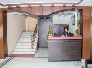 Aadarsha Inn By OYO Rooms