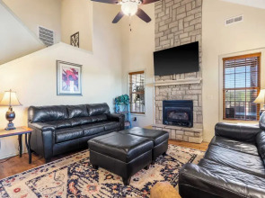 Rest Nest in the Heart of Ozark's Nature!