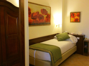 Hotel Athena