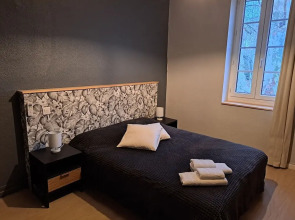 hotel les platanes