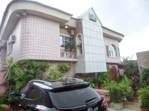 First View Luxury Hotel