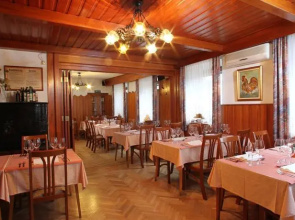 Gostilna s Prenočišči Repovž