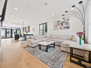 Jungle House Premier Residences – Downtown Columbus & Short North