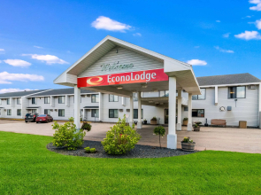 Econo Lodge Duluth near Miller Hill Mall