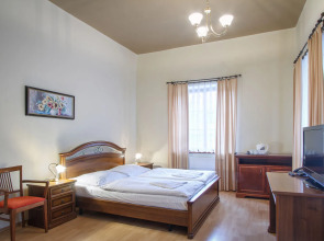 Hostel Little Quarter