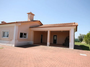 40 Villa Gomes Pedro by Tomar