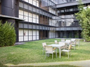 Exclusive Suite with Pool Well Located