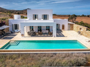 The Gallery Home - Elegant Villa In Antiparos