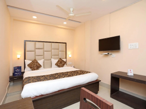 Collection O 4265 Hotel Greenpark
