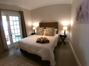 Anesta House