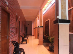 Crown Guest House