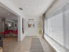 Seas The Day 8: Designer Beach W/ Pool! 3 Bedroom Condo
