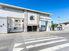 Apto Com Churrasqueira E Sacada Rpc306