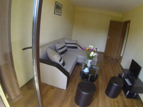 Rusaliite Adventure House