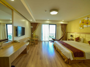 Ruby Hotel