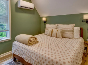 Dog-friendly Mills River Retreat Near Hiking!