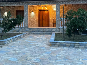 Eni entire guesthouse