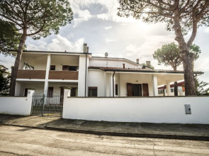 Cozy Holiday Home in Lido di Volano near Sea