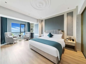 Howard Johnson by Wyndham Lake Serenity Hot Springs Xichang