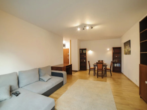 Warsaw Panorama Apartment
