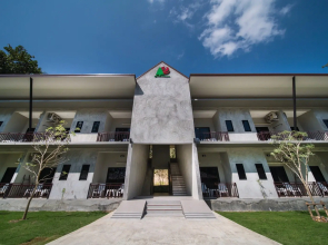Kaw Kwang Beach Resort