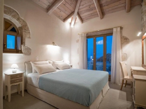 Luxury Zakynthos Villa Moore Villa 8 Guests - 4 Bed Agios Nikolaos