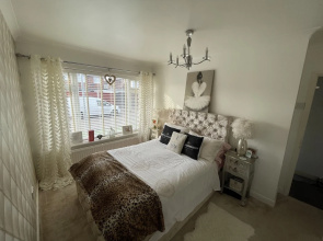 Beautiful 2-bed Bungalow in Canvey Island