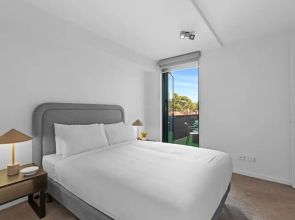 Lovely 1-bed With Balcony in St Kilda's Heart