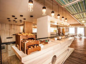 StayEasy Cape Town City Bowl