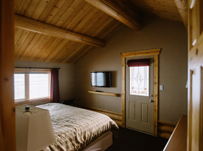 Miette Mountain Cabins