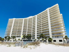 Admirals Quarters 802