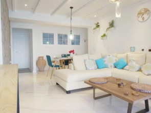 Colours Seaview Apartment