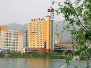 Hongrui Holiday Hotel