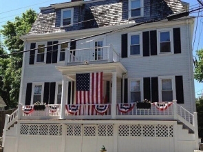 Downtown Plymouth-America's Hometown Apartment 3 BestStayz.1