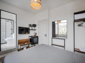 The Easy Rooms Verandah