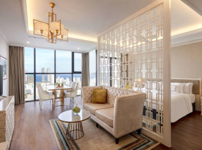 Melia Vinpearl Danang Riverfront