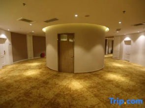 Roman Holiday Hotel