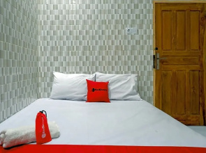 RedDoorz near Lippo Plaza Kendari
