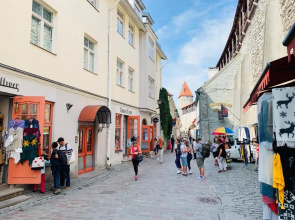 Tallinn City Apartments 4 bedroom with sauna and 2 bathroom