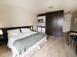 27 Suites Apart Hotel